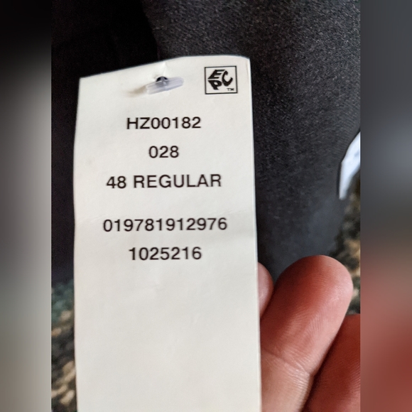 Men's suit - Picture 4 of 8